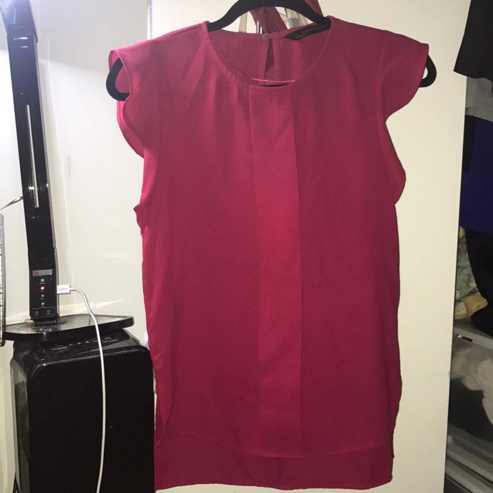 🌺 Zara ruffle top